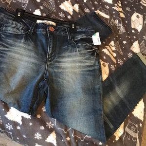 Hydraulic stretchy legging /jegging maybe?